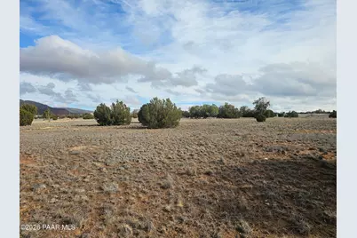 27555 W Fort Rock Road, Seligman, AZ 86337 - Photo 14