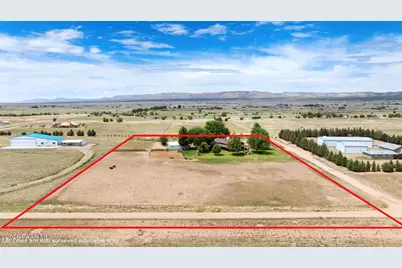 3900 W Runway Road, Paulden, AZ 86334 - Photo 14