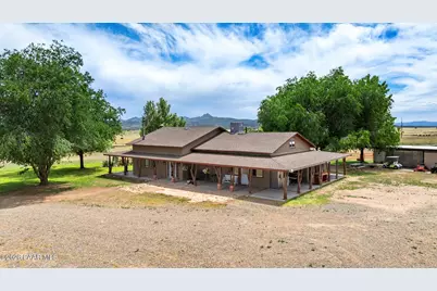 3900 W Runway Road, Paulden, AZ 86334 - Photo 2