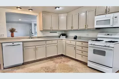 3900 W Runway Road, Paulden, AZ 86334 - Photo 8
