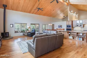 18250 Backwoods Trail, Peeples Valley, AZ 86332 - Photo 12
