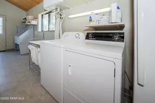 18250 Backwoods Trail, Peeples Valley, AZ 86332 - Photo 28