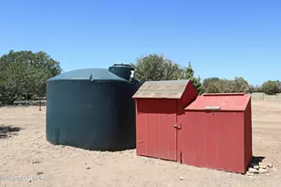 8850 W Fountain Ranch Rd, Ash Fork, AZ 86320 - Photo 24