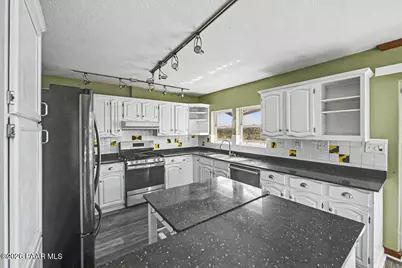 1211 N Susan Drive, Prescott, AZ 86301 - Photo 6