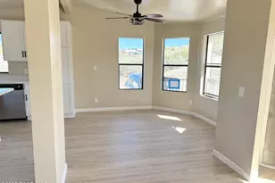 13627 E Scooter Ln, Mayer, AZ 86333 - Photo 2