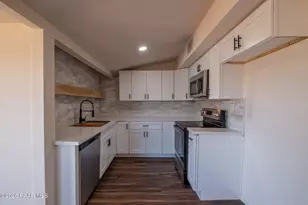10231 Pine St, Mayer, AZ 86333 - Photo 8