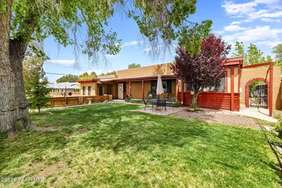 209 Robinson Drive, Prescott, AZ 86303 - Photo 1
