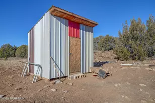 10777 Raging Crab Rd, Ash Fork, AZ 86320 - Photo 38