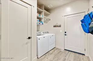 22367 N Malapai Ridge Rd, Paulden, AZ 86334 - Photo 8