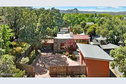 214 S Arizona Avenue, Prescott, AZ 86303 - Photo 2