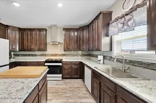12510 N Antelope Mdws Dr, Prescott Valley, AZ 86315 - Photo 12