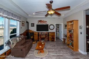 12510 N Antelope Mdws Dr, Prescott Valley, AZ 86315 - Photo 4