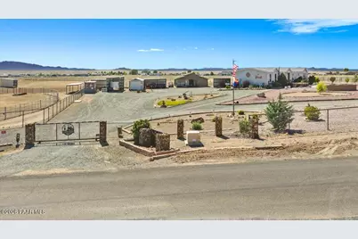 12510 N Antelope Meadows Drive, Prescott Valley, AZ 86315 - Photo 2