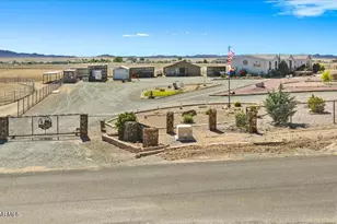 12510 N Antelope Mdws Dr, Prescott Valley, AZ 86315 - Photo 2