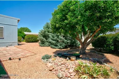 12110 E Obsidian Loop Road, Dewey-Humboldt, AZ 86314 - Photo 16