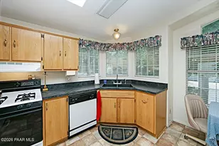 12110 E Obsidian Loop Rd, Dewey-Humboldt, AZ 86314 - Photo 6