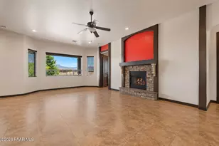 11156 N Scalli Way, Prescott Valley, AZ 86315 - Photo 10
