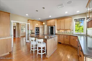 890 N Lakeview Dr, Prescott, AZ 86301 - Photo 14