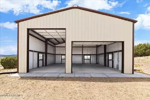 20775 N Hackamore Ln, Paulden, AZ 86334 - Photo 2