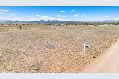 155 E Ahonen Road, Paulden, AZ 86334 - Photo 8