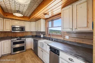 10262 W Tough Country Trail, Prescott, AZ 86305 - Photo 36