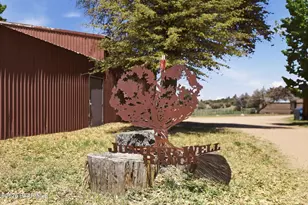 10262 W Tough Country Trail, Prescott, AZ 86305 - Photo 2