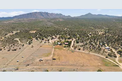 10262 W Tough Country Trail, Prescott, AZ 86305 - Photo 16