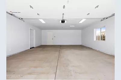 18278 S Frontier Road, Peeples Valley, AZ 86332 - Photo 4