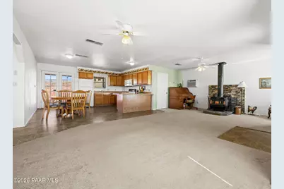18420 S Peeples Valley Road, Peeples Valley, AZ 86332 - Photo 14