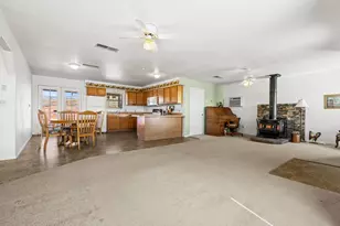 18420 S Peeples Valley Rd, Peeples Valley, AZ 86332 - Photo 14