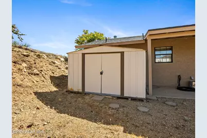 18420 S Peeples Valley Road, Peeples Valley, AZ 86332 - Photo 26