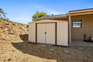 18420 S Peeples Valley Rd, Peeples Valley, AZ 86332 - Photo 26