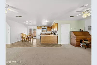 18420 S Peeples Valley Road, Peeples Valley, AZ 86332 - Photo 8