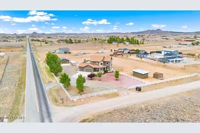 7290 E Autumn Lane, Prescott Valley, AZ 86315 - Photo 2