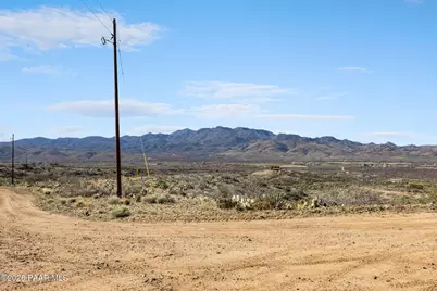 25Xx S Cattle Call, Kirkland, AZ 86332 - Photo 6