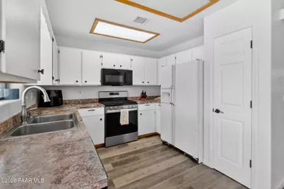 8275 E Tranquil Boulevard, Prescott Valley, AZ 86314 - Photo 10