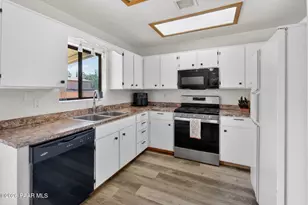 8275 E Tranquil Blvd, Prescott Valley, AZ 86314 - Photo 10