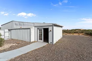 27650 S Clydesdale Ave, Congress, AZ 85332 - Photo 26