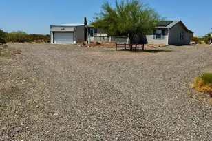 27650 S Clydesdale Ave, Congress, AZ 85332 - Photo 2