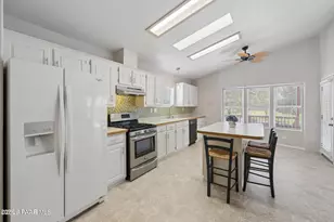 835 N Creekview Dr, Dewey-Humboldt, AZ 86327 - Photo 12