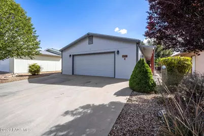 835 N Creekview Drive, Dewey-Humboldt, AZ 86327 - Photo 2