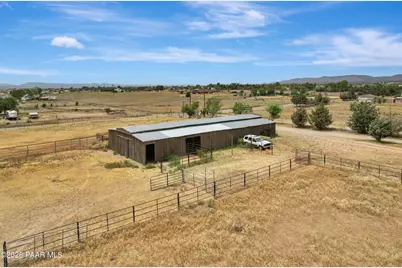 25055 N Naples Street, Paulden, AZ 86334 - Photo 4