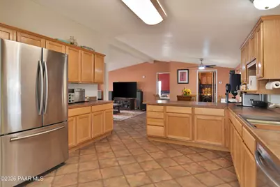 25055 N Naples Street, Paulden, AZ 86334 - Photo 10