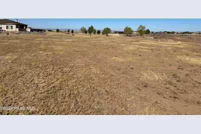 9420 E Mystic River Way, Prescott Valley, AZ 86315 - Photo 2