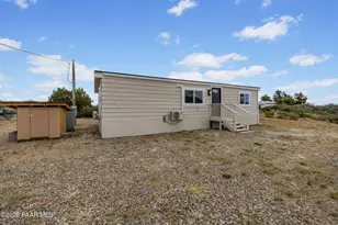 10595 S Saguaro Dr, Mayer, AZ 86333 - Photo 2