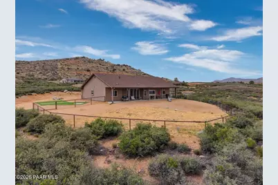 15935 E Lone Fox Trail, Dewey-Humboldt, AZ 86327 - Photo 38