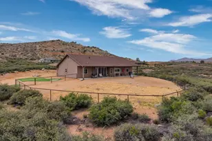 15935 E Lone Fox Trail, Dewey-Humboldt, AZ 86327 - Photo 38