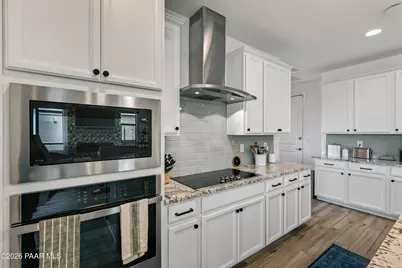 7940 E Annabel Way, Prescott Valley, AZ 86315 - Photo 8