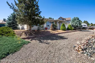 11413 E Western Sunset Drive, Dewey-Humboldt, AZ 86327 - Photo 2