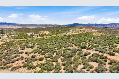 10560 E Rocky Hill Road, Dewey-Humboldt, AZ 86327 - Photo 16